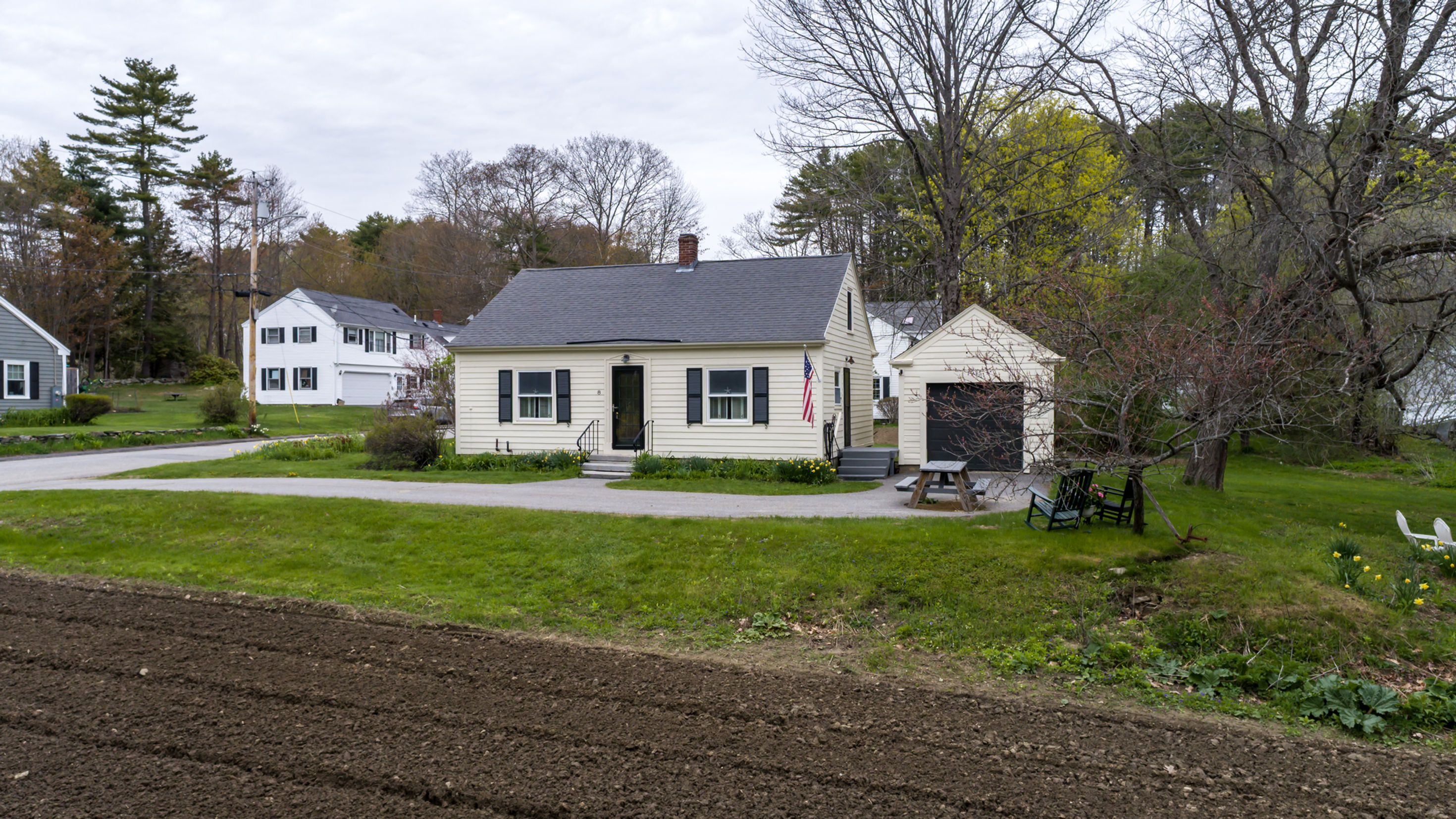 8 Oak Avenue